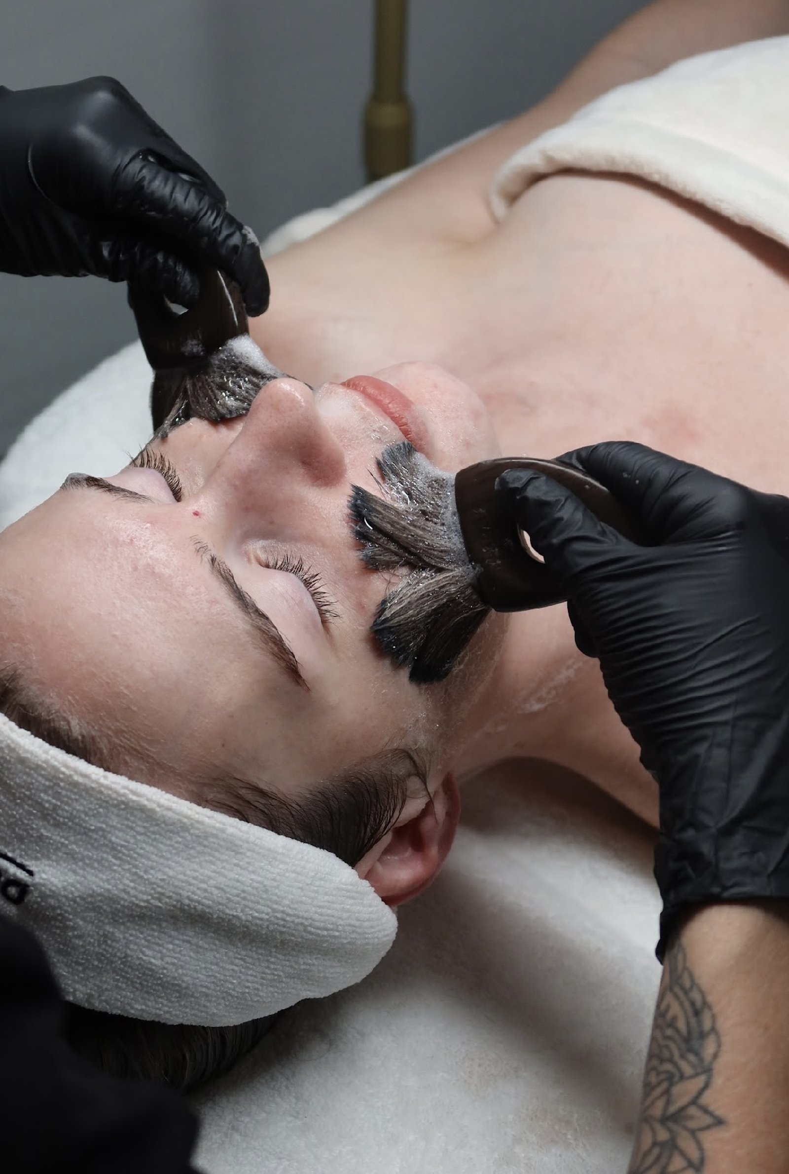 Signature Facial Tweed Heads